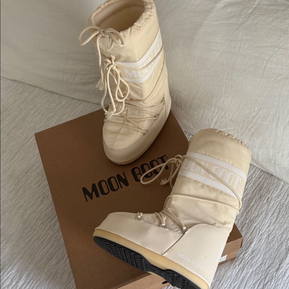 Nylon Moon Boot in Cream Winter Boots Snow Boots